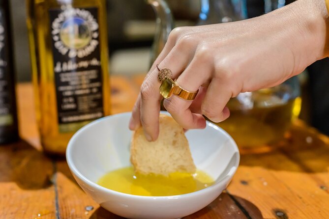 From Malaga: Ronda, Wine & Olive Oil Tasting Premium Small Group - Meeting at Plaza Poeta Alfonso Canales at 9:00