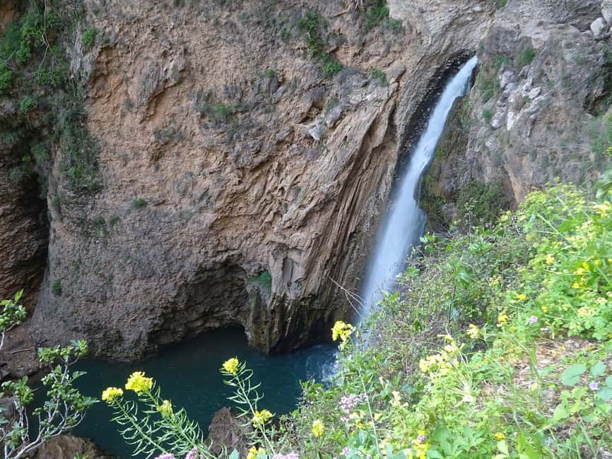 From Malaga: Ronda y Setenil de la Bodegas Day Trip by coach - Cuenca Gardens and the old streets