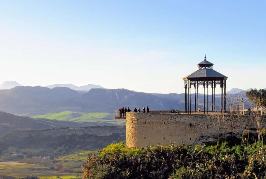 From Malaga: Ronda y Setenil de la Bodegas Day Trip by coach - Setenil de las Bodegas under the rock
