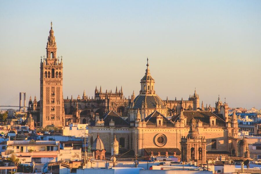 From Malaga: Seville Day Trip and Optional Monument Tickets - Is the Málaga to Seville journey worth the long day?