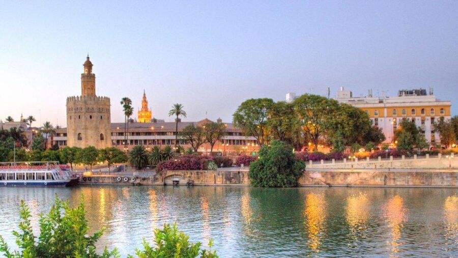 From Malaga: Seville Day Trip and Optional Monument Tickets - Walking Santa Cruz, Seville’s most atmospheric quarter
