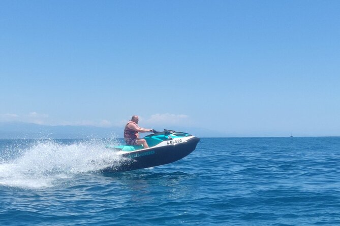 Fuengirola: Alquiler Jet ski 30 min / 1 hour - Starting at Puerto Deportivo Fuengirola