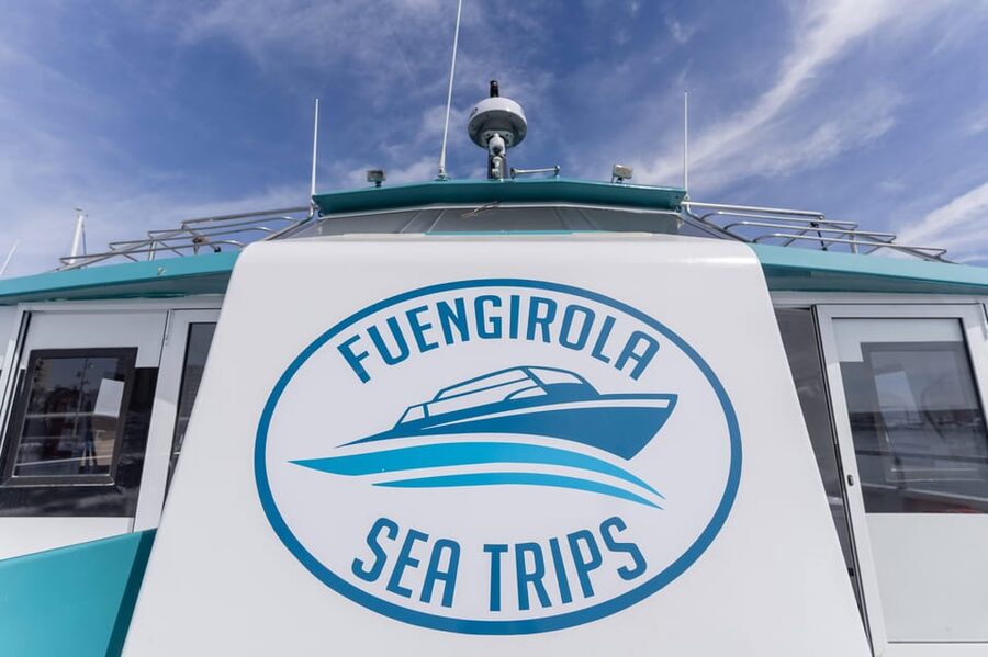 Fuengirola: Catamaran Tour to Spot Dolphins - What is really included on the boat