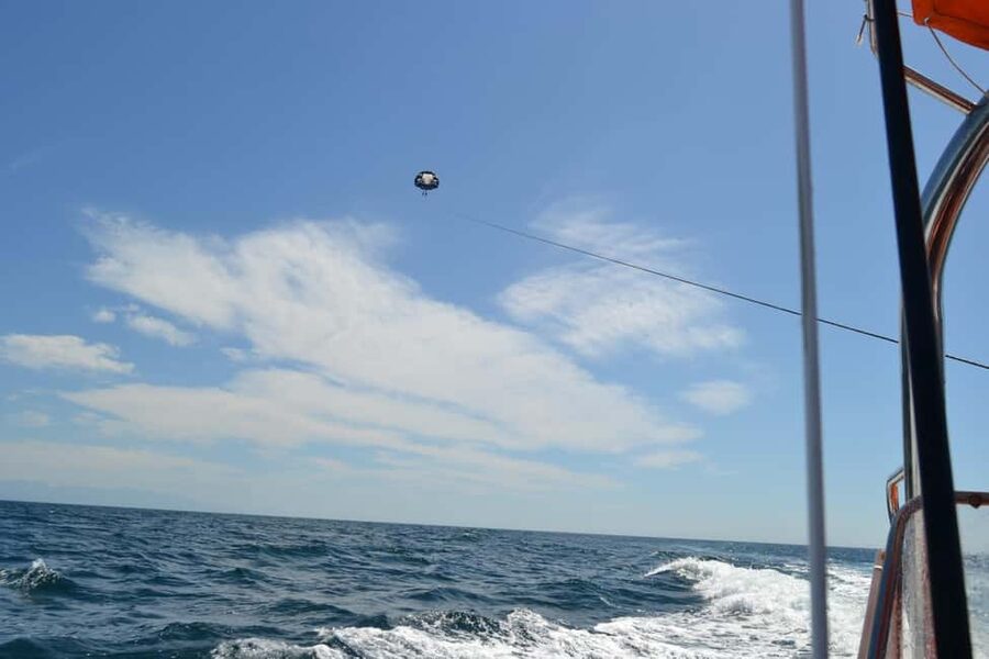 Fuengirola: Deluxe Parasailing Flight from Fuengirola Port - Views, photos, and the best reason to go