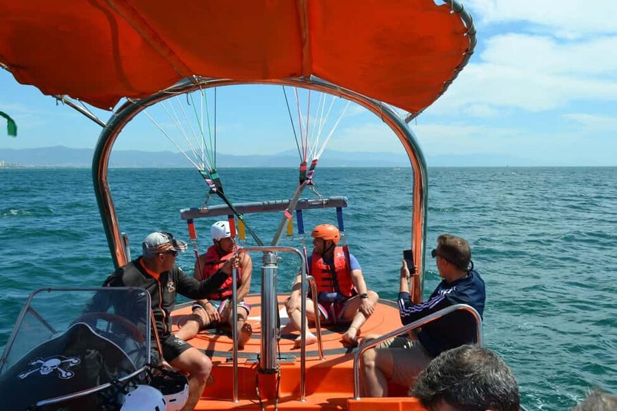 Fuengirola: Deluxe Parasailing Flight from Fuengirola Port - Practical advice for a smoother flight