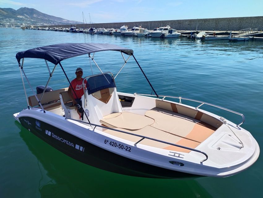 Fuengirola: Dolphin Watching Tour with Snacks and Drinks - The first run along Fuengirola’s coast