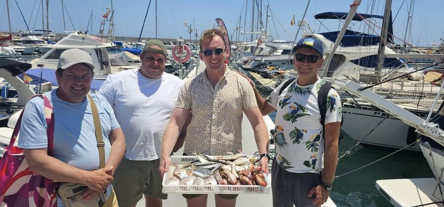 Fuengirola: Fishing Trip with Drinks and Gear - Drinks, snacks, and the feel of the boat