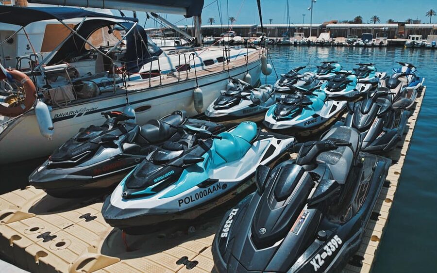 Fuengirola: Jet Ski Rental - Sport mode, spray, and the best part of the ride