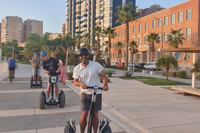Gibralfaro Castle, Port & Bullring Segway Tour in Málaga - Málaga Park and the old port in 15 minutes