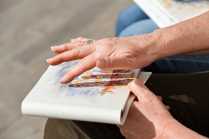 I DRAW Malaga: Art and Drawing Lesson - by OhmyGoodGuide! - Choosing Between the Port, Park, and Old Town