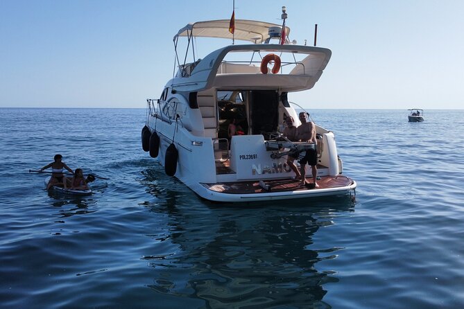 Luxury Yatch trips + Open Bar + Tapas + Paddle Surf + Snorkel - What the open bar and tapas really mean