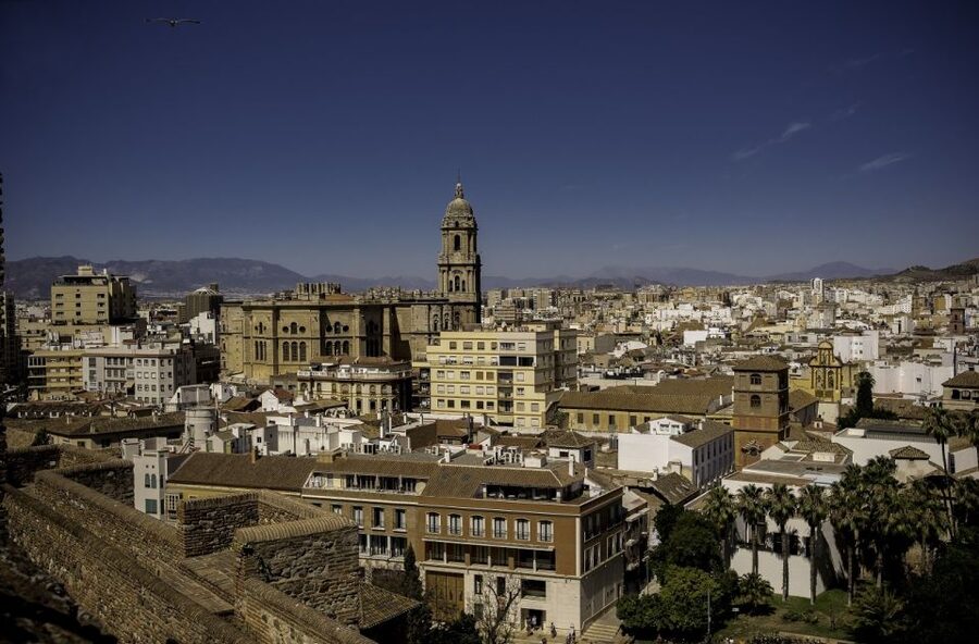 Málaga: 3-Hour Complete Walking Tour with Tickets - A smart first look at Málaga’s old center