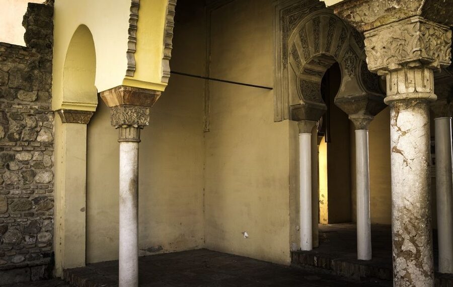 Málaga: 3-Hour Complete Walking Tour with Tickets - Ending inside La Manquita