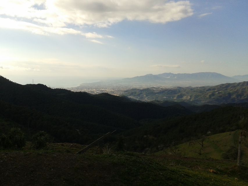 Málaga: 4-Hour Premium E-Bike Tour with Panoramic Views - A flowing downhill toward El Palo and Pedregalejo