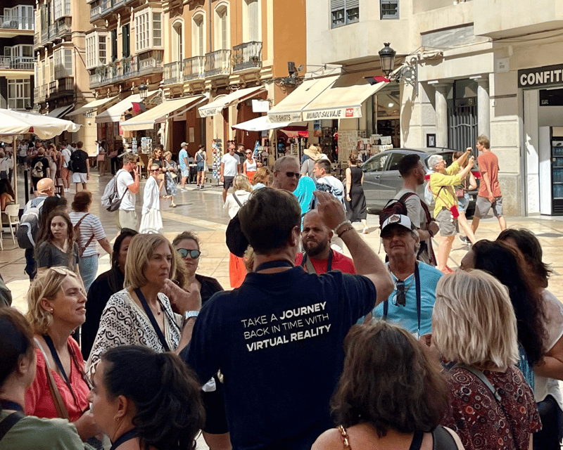 Malaga: Alcazaba, Picasso and more, walking tour with 5 VR experiences ! - Malaga Cathedral and the Patio de los Naranjos