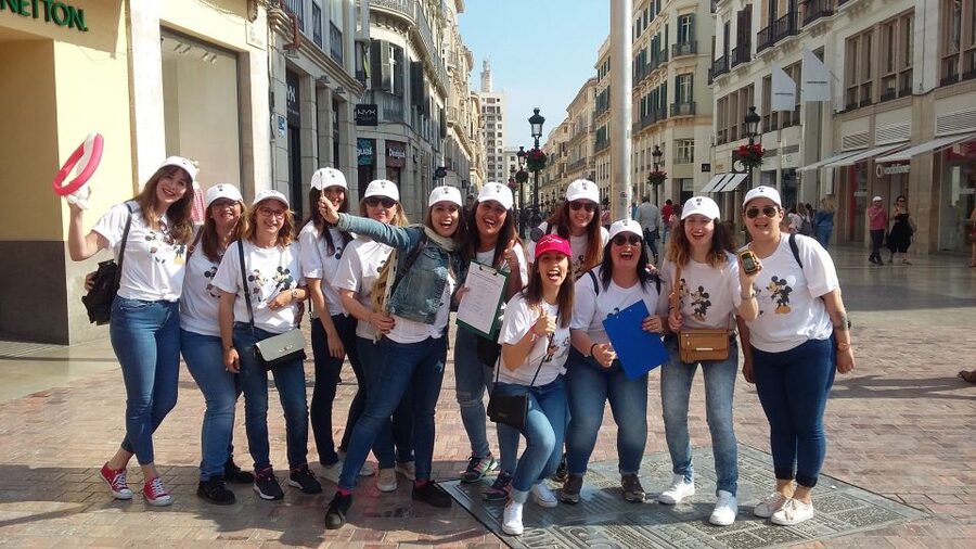 Malaga: Bachelorette Party Treasure Hunt - Paseo del Parque and the Alcazaba route