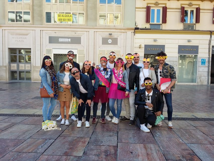 Malaga: Bachelorette Party Treasure Hunt - Booking advice for a smoother party