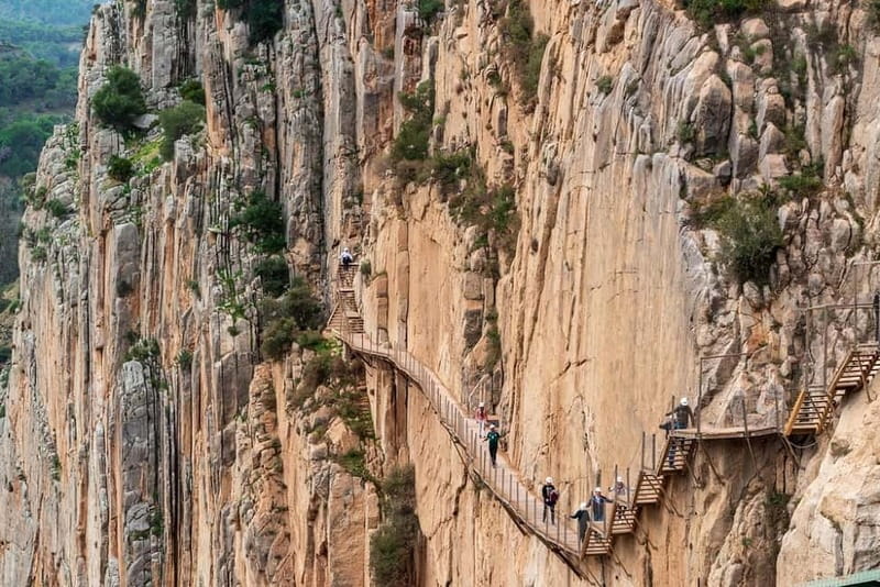 Málaga: Caminito del Rey and Álora Village Tour with Tapas - Timing, comfort, and the return to Málaga