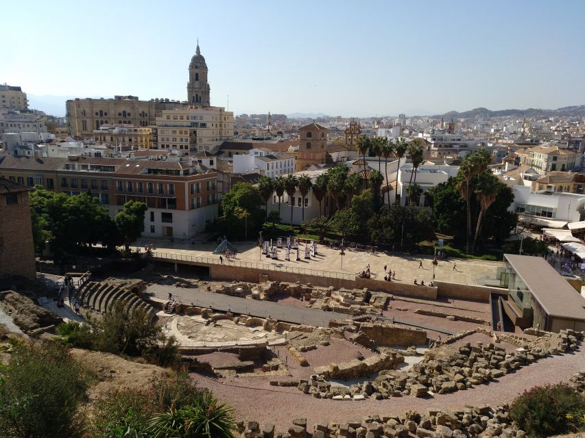 Málaga: Cathedral, Alcazaba, Roman Theater Walking Tour - Who should book this walk?