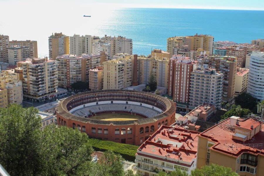 Malaga: City Bike Rental with Self-Guided Cycling Route - Who should book this bike rental?