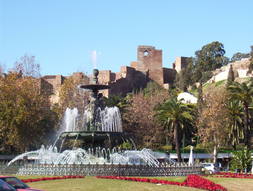 Malaga: City Center Walking Tour with Tapas Food Tastings - Why food is the right key to Malaga