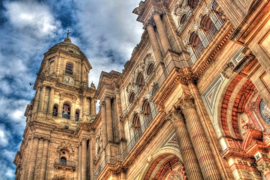 Málaga: Creative Urban Photography Workshop - Who should book this Málaga photography workshop?