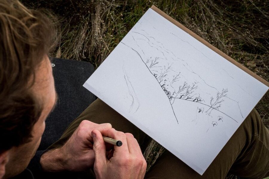 Malaga: Drawing & Painting Lesson Outdoors - Three subjects, three different drawing lessons