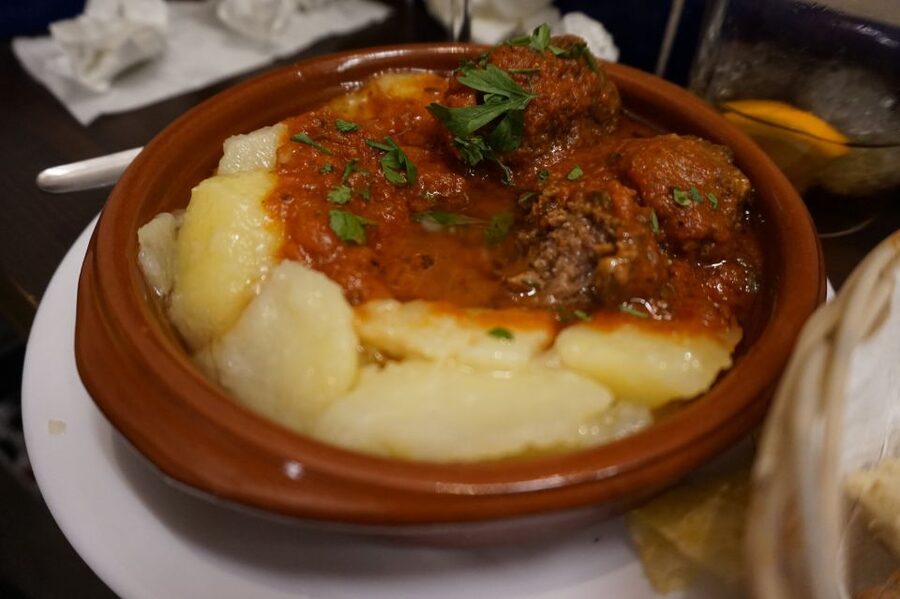 Malaga: Flamenco, Tapas, and Wine Tour - A Málaga evening built around food, drink, and music