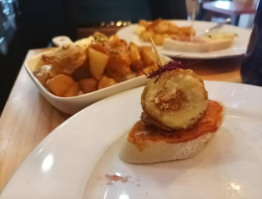 Malaga: Food Tour with Local Guide, Tapas, and Drinks - Possible stops at El Pimpi and other local bars