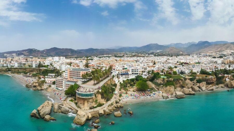 Malaga: Frigiliana & Nerja Tour with Local Product Tastings - A quick local tasting at the bar