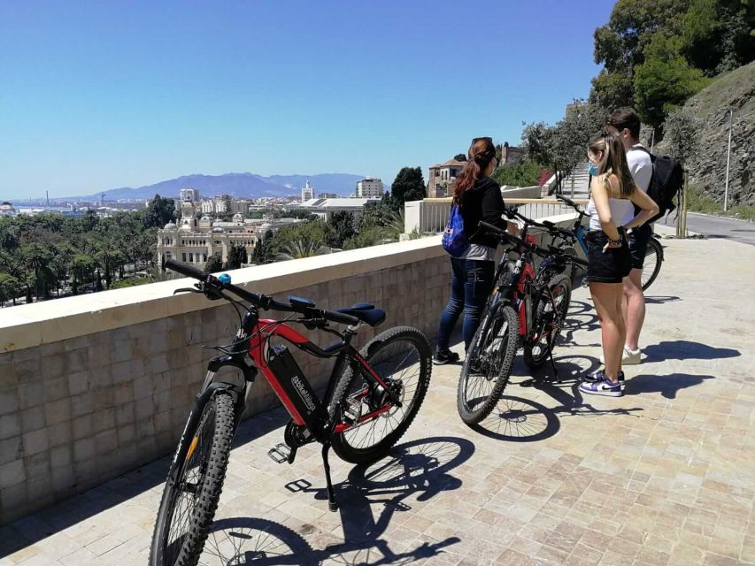 Malaga: Guided E-Bike Tour - Lighthouse, Muelle Uno, and the Palmeral