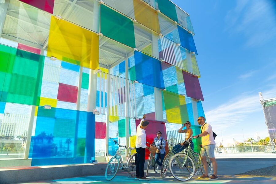 Málaga: Highlights, Hidden Gems and Coast Vintage Bike Tour - Plaza de la Merced and the historic center