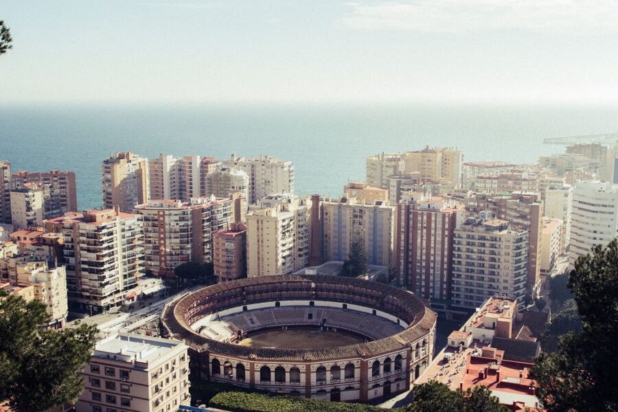 Málaga: Highlights, Old Town & Viewpoint Walking Tour - Key points at a glance