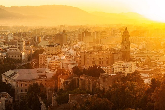 Malaga Highlights, Old Town & Viewpoints Walking Tour - Plaza de la Constitución and the local coffee lesson