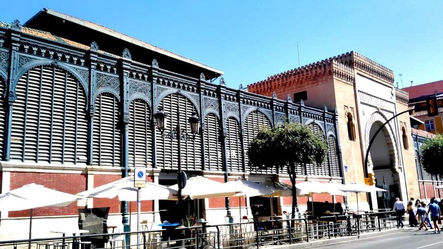 Málaga: Historic Center Tour with Local Guide - Start beside the Alcazaba at Plaza de la Aduana
