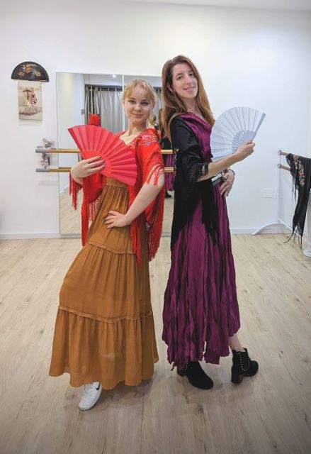 Málaga: Learn to dance flamenco rumba in 45 minutes - What the 45 Minutes Actually Include