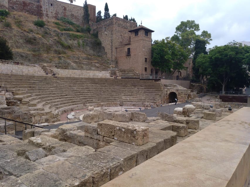 Malaga: long highlights tour with skip-line-tickets - Sagrario Church and Bishop’s Square