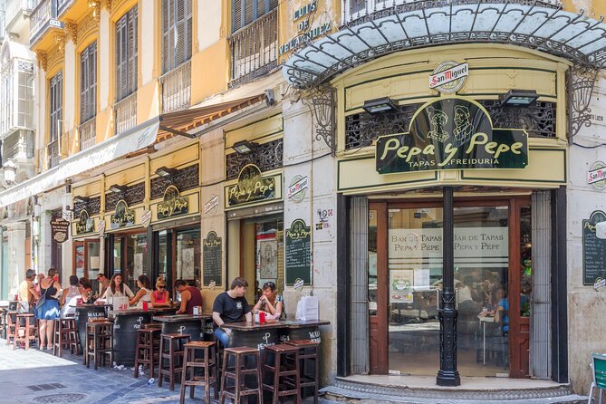 Malaga Market Food Tour: Tapas, Drinks, and Local Flavors - How much food and drink do you really get?