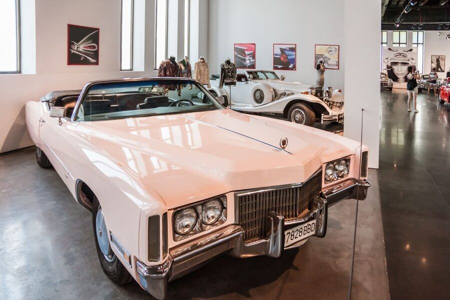 Málaga: Museo del Automóvil y la Moda Ticket - American dream cars bring the biggest visual impact