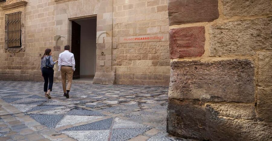 Málaga: Museo Picasso Málaga Entry Ticket - The timeline makes a difficult artist easier to understand