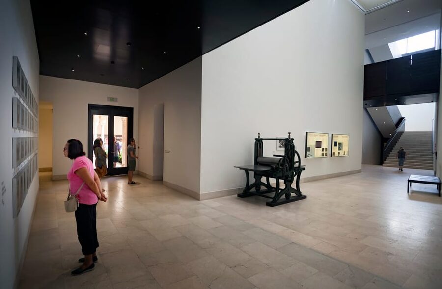 Málaga: Museo Picasso Málaga Entry Ticket - Temporary exhibitions add another reason to visit