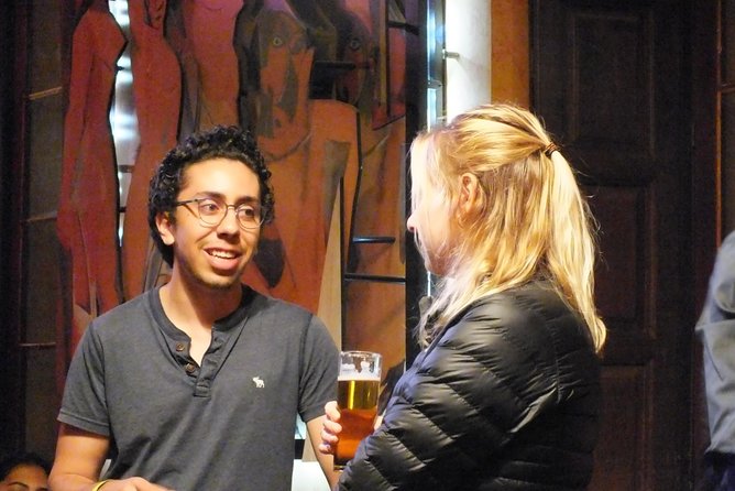 Malaga Nightlife Pub Crawl Tour with Drinks and Clubs Entry - The people and the social side