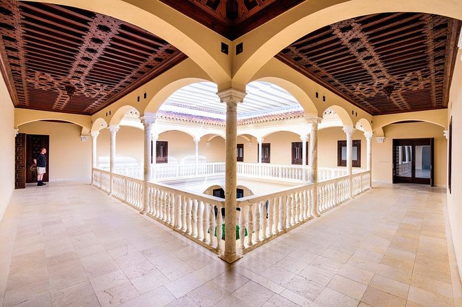 Málaga Picasso Museum Private Guided Tour - Should you book this private museum tour?