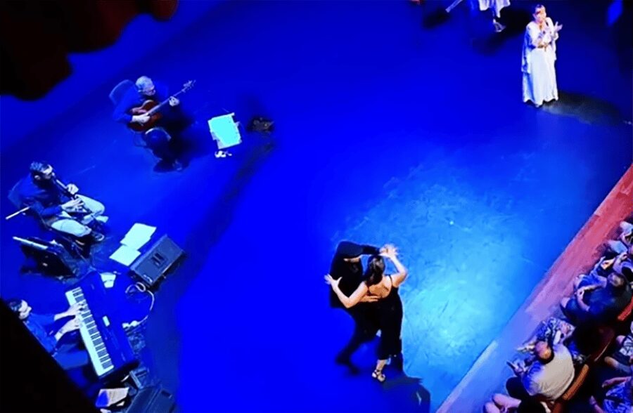 Malaga: Private Argentine Tango Lessons - Why Argentine tango feels different