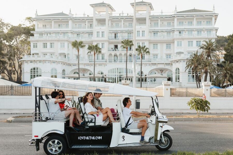 Malaga: Private City Tour by Eco Tuk Tuk - Gibralfaro Castle and the best viewpoint