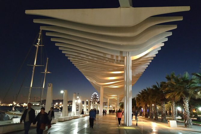 MALAGA PRIVATE TOUR - by OhMyGoodGuide - Calle Larios and Plaza de la Constitucion