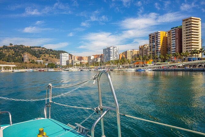 Malaga Private Walking Tour, Alcazaba & Catamaran Cruise - The gap before the catamaran