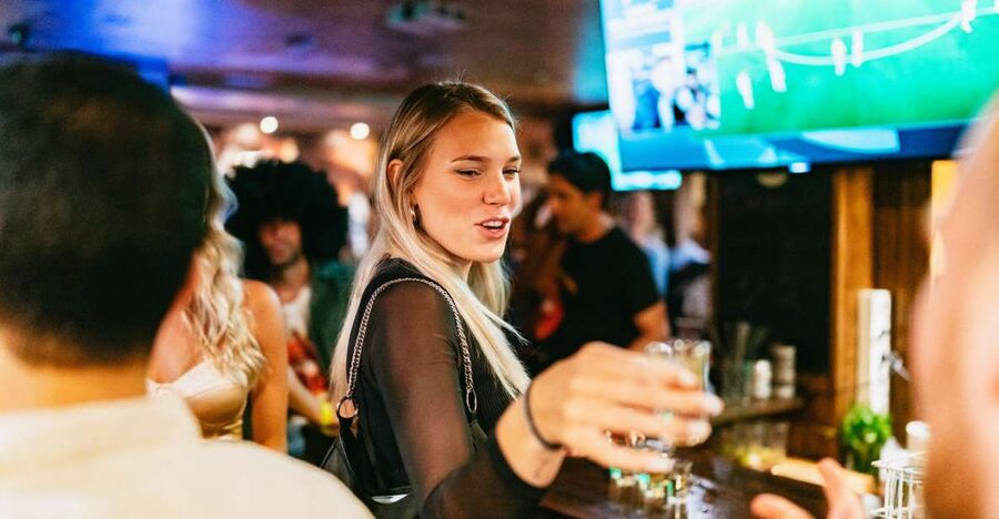 Malaga: Pubs and Clubs Crawl - What this Malaga pub crawl is really offering