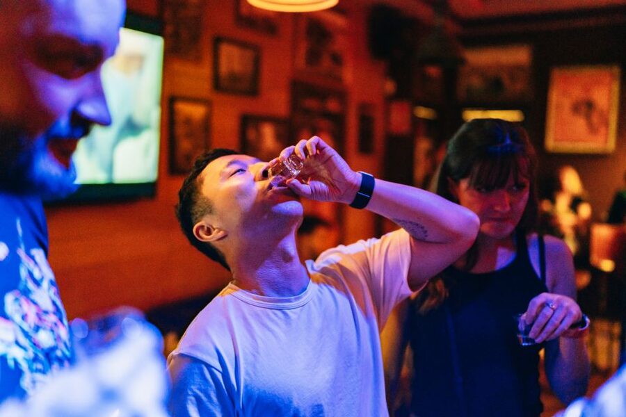Malaga: Pubs and Clubs Crawl - Clothing, ID, and what to carry