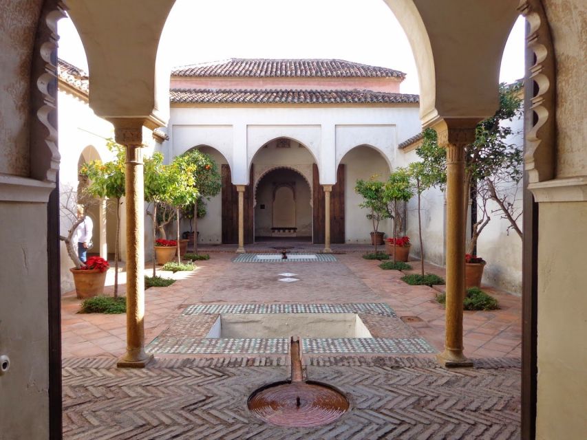 Malaga: Roman Theater and Alcazaba of Malaga Guided Tour - Key points at a glance